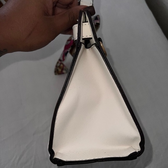 White brandnew none branded purse - Picture 4 of 10